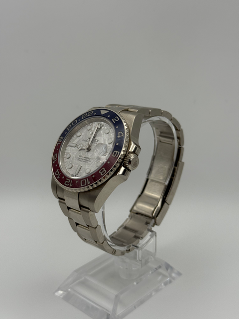 Rolex GMT Master II 126718 GRNR Image 4